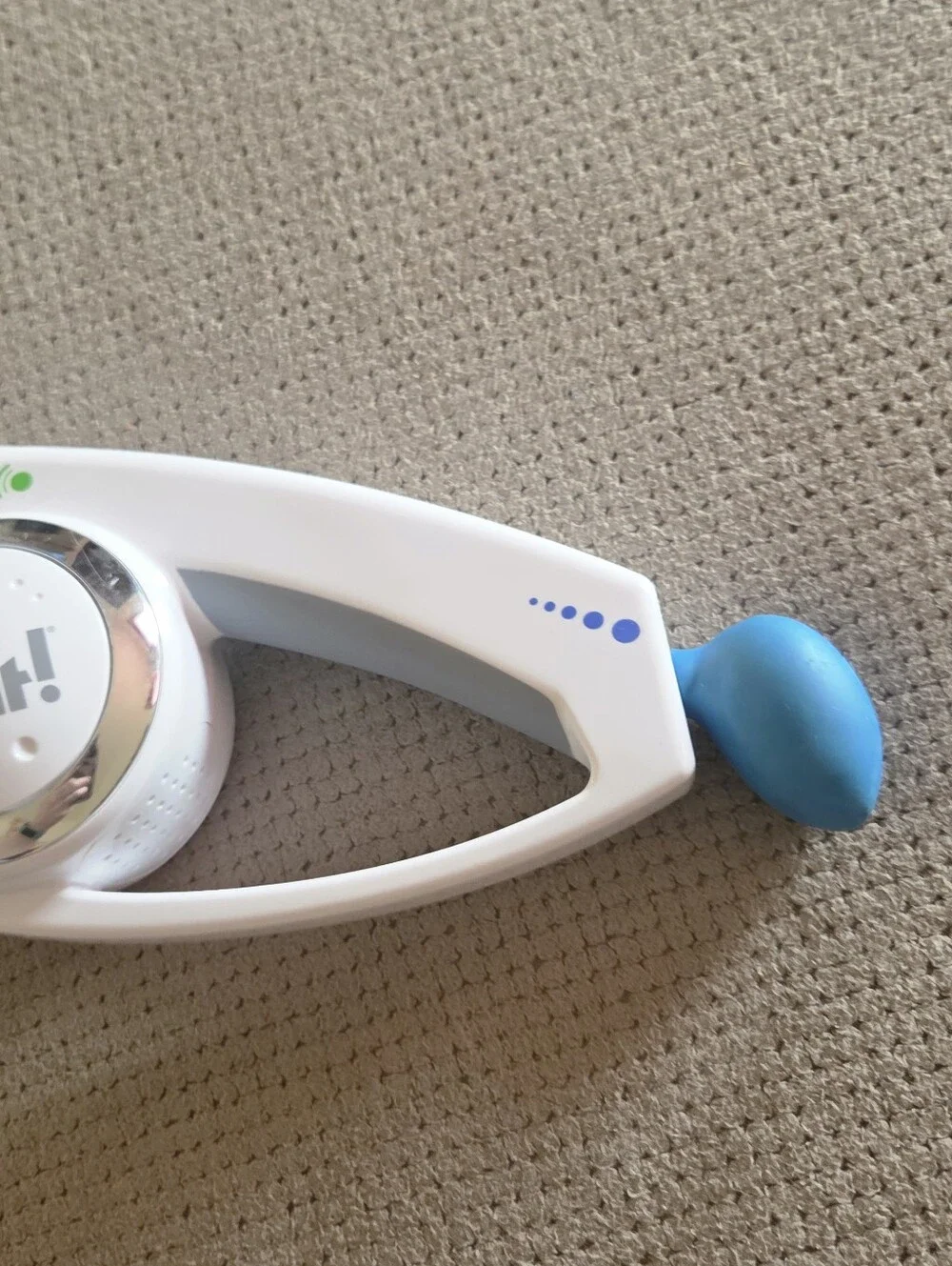 Bop It! Electronic Handheld Game White Shout Twist Pull Hasbro 2008 Tested Works